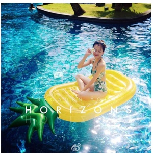 Bouée gonflable ananas de 180 cm pour piscine, jouet aquatique et divertissement flottant - Product Image 5