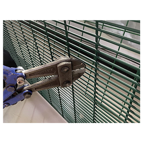 Pannelli per Recinzione Anti-Arrampicata a Buon Prezzo, Recinzione 358 ad Alta Sicurezza con Filo Spinato - Product Image 3