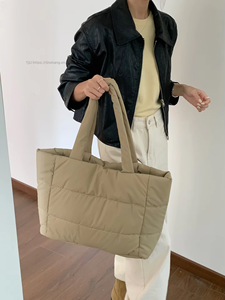 Sac fourre-tout classique d'hiver pour femme, rembourrage en coton doux, fermeture éclair, portable, à porter à la main ou à l'épaule, style matelassé, résistant à l'eau, Tanjing - Product Image 5