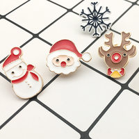 Pin Kerah Logam Kartun Terlaris Grosir Aksesoris Pakaian Lucu Bros Festival Pin Enamel Lunak Kustom Natal