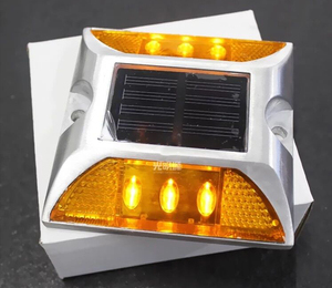 ROADSAFE Produsen Solar <span class=keywords><strong>Road</strong></span> Stud Kecerahan Tinggi Ip68 Lampu Penanda Lalu Lintas Berkedip Reflektif Aluminium Led Cat Eye - Product Image 6