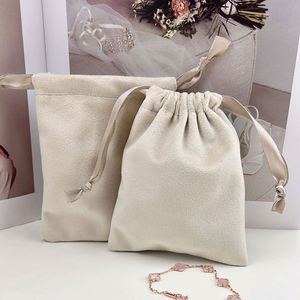 Petit sac à cordon en velours épais beige, pochette en flanelle douce et lourde pour montre, flacon de parfum, cosmétiques, emballage anti-poussière - Product Image 3