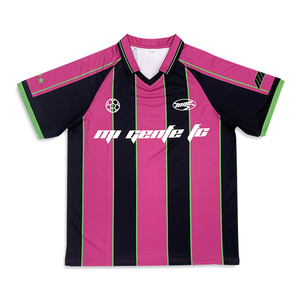 Maillot de football rétro unisexe personnalisé imprimé par sublimation, séchage rapide, respirant, confortable, polyester de haute qualité, logo et nom personnalisés - Product Image 6