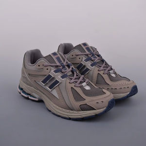 Chaussures de sport et de marche classiques rétro pour hommes 2026 de haute qualité, en daim, anti-odeur - Product Image 1