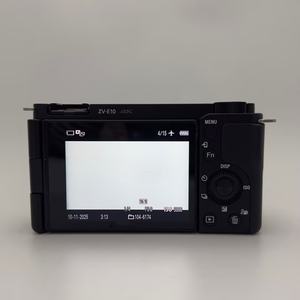 Cámara sin Espejo Sony ZV-E10 Usada con Lente de 16-50 mm, Cámara de Creación de Contenido 4K Asequible - Product Image 5