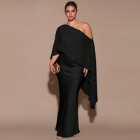 Gaun Malam Maxi Model Duyung Satu Bahu dengan Lengan Cape, Warna Hitam Solid dari Bahan Satin, Gaun Panjang Formal untuk Pesta dan Tamu Pernikahan