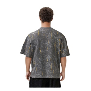 เสื้อยืดผู้ชายทรงบ็อกซี่ แขนสั้น ผ้าคอตตอนผสม คุณภาพสูง ลายดอกไม้เบิร์นอิน สไตล์สตรีทแฟชั่น ป้องกันแสง<span class=keywords><strong>แดด</strong></span> - Product Image 2
