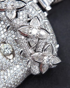 Colgante Hip Hop con Diamante Moissanite, Piedra Central Brillante, Joyería de Diseño Elegante con Acabado Helado a un Precio Accesible - Product Image 4