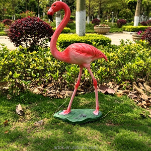 Estatua de Flamenco Realista de Fibra de Vidrio A030, Escultura Impermeable de FRP para Decoración de Jardín, Piscina y Patio - Product Image 3