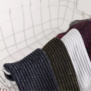 Chaussettes pour femmes de haute qualité, chaussettes mi-hautes verticales pour filles, mode printemps, fil doré et argenté, chaussettes de loisirs, chaussettes mi-hautes 2025 - Product Image 4