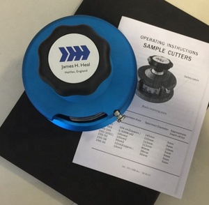 เครื่องตัดตัวอย่างผ้าแบบวงกลมตามมาตรฐาน ASTM D3776, 2471, IWS TM13, JIS L1018 /L1096 - Product Image 4