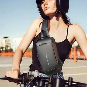 Bolso Bandolera SY766 de Moda, Impermeable y Antirrobo para Hombre, con Puerto USB - Product Image 5