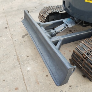 Mini-excavatrice sur chenilles Kobelco SK50SR d'occasion, 5 tonnes, d'origine japonaise, compacte, bon état, faible nombre d'heures de fonctionnement, à vendre - Product Image 5