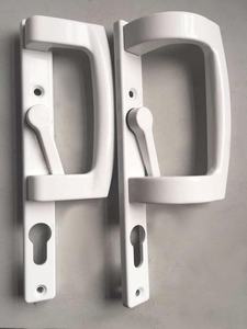 Manija de Puerta Corredera Moderna en Forma de D con Juego de Herrajes para Cilindro y Varilla Espagnolette - Product Image 2