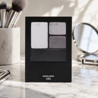 Palette de fards à paupières lumineux métalliques à quatre compartiments, couleur unique, personnalisable OEM/ODM, résistante à l'eau, longue tenue et anti-bavures