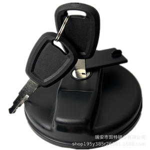 Poignée de bouchon de réservoir de carburant John Deere 78 en polyoxyméthylène noir, ajustement universel - Product Image 3