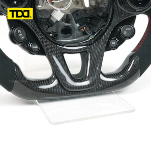 พวงมาลัยคาร์บอนไฟเบอร์แท้ TDD พร้อมไฟ LED สำหรับ Mercedes-Benz Smart - Product Image 2