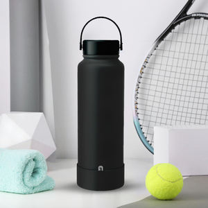 Bouteille d'eau isotherme en acier inoxydable Fayren avec logo personnalisé, flacons sous vide avec manchon en silicone, gobelets du Nouvel An - Product Image 4