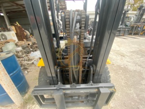 Montacargas Usado <span class=keywords><strong>Komatsu</strong></span> <span class=keywords><strong>FD25</strong></span> de 2.5-3 Toneladas, Potente Capacidad de Elevación, Certificado CE, Más Vendido - Product Image 6