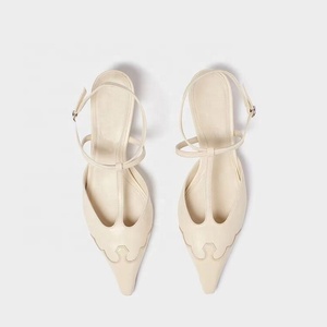 รองเท้าส้นเตี้ยแบบสวมสำหรับผู้หญิง ตกแต่งด้วยผ้าแบบแพทช์เวิร์ค สายรัดข้อเท้า หัวแหลม เหมาะสำหรับใส่ทำงานในออฟฟิศ ฤดูร้อน มีสายรัดข้อเท้า - Product Image 2