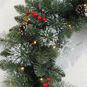 Guirlandes de Noël LED OEM ODM avec pommes de pin et baies pour la décoration de la maison pendant les fêtes - Product Image 3