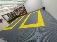 Werkseitig patentierte neue 3D-ineinandergreifende Garagen bodenfliesen und rutsch feste PVC-Garagen boden matte Einfach zu installierende Werkstatt-Vinyl fliesen
