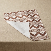 Nappe Ikat marron et blanc, motif géométrique en losanges et zigzags, style bohème, pour la décoration de la salle à manger et de la maison
