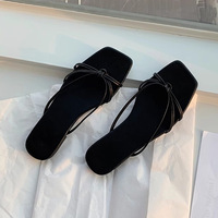 Élégantes sandales à talon carré pour femmes, à bout ouvert, à talon épais et bas, chaussures d'été habillées pour la plage