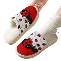 Chaussons pour femmes doublés en polaire à imprimé animal avec semelle extérieure en EVA pour un confort intérieur