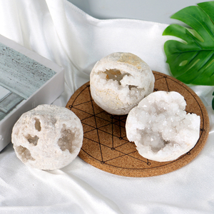 Venta al por Mayor de Cristales Naturales de Ágata, Racimos de Piedras, Esferas de Cuarzo, Geodas de Ágata Blanca para Sanación - Product Image 6
