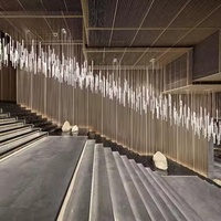 Grand lustre LED vertical moderne à plusieurs lumières pour hall d'hôtel, villa, escalier, plafond haut, projet d'aménagement intérieur