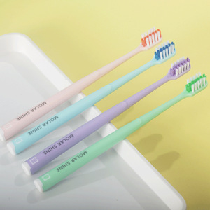 Brosse à dents orthodontique Molar Shine, poils souples en nylon, usage domestique, taille adulte H-638 - Product Image 1