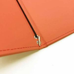 Porta Menús de Cuero Naranja al por Mayor, Formato A4, con Logotipo Personalizado, con Cordón de Goma, para Restaurantes - Product Image 3