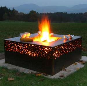 Brasero décoratif en métal robuste pour chauffage extérieur - Product Image 1