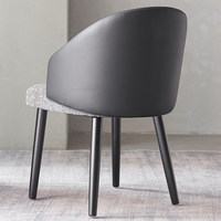 Chaise de salle à manger nordique simple en bois de frêne, style post-moderne, luxe léger, accoudoirs en cuir et tissu, mobilier de maison de designer pour négociations hôtelières