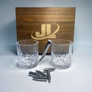Ensemble de verres à <span class=keywords><strong>whisky</strong></span> en cristal sculpté vintage avec boîte en bois personnalisée pour cadeaux d'affaires avec pierre de vin de glace unique - Product Image 3