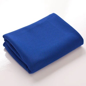 Toalla de yoga de secado rápido, color sólido, rectangular, tejida, para adultos, deportiva. - Product Image 2