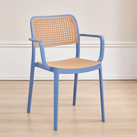 Chaise de salle à manger moderne en plastique pliable, légère et portable, pour appartement, style café et bistrot parisien, chaise de loisirs