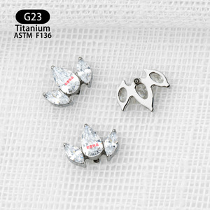 Boucles d'oreilles clous en titane avec zircon en forme de goutte de 8 mm, serti à griffes, pour piercing du cartilage de l'oreille - Product Image 3