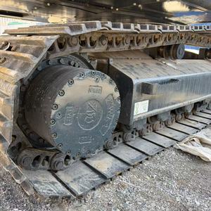 Excavatrice sur chenilles Hyundai HX220A L d'occasion, 22 tonnes, godet de 1,1 m, puissance de 110 kW, modèle 2024, bon état, faible nombre d'heures de travail, accessoires - Product Image 5