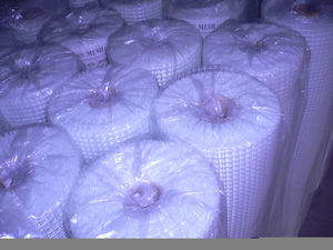 ม้วนตาข่ายไฟเบอร์กลาสทนอัลคาไล4x4มม. 5x5มม. 160กรัมตาข่ายใยแก้วซีเมนต์เสริมแรงสำหรับ Eifs - Product Image 4