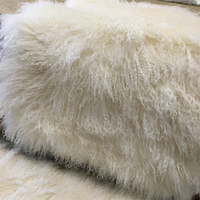 Couverture en fourrure de mouton du Tibet véritable et confortable