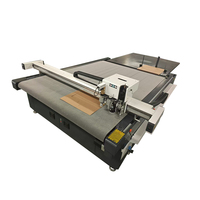 Traceur numérique professionnel Plus pour carton, panneau alvéolaire, machine de découpe de colis en carton ondulé avec couteau oscillant et roue de pliage