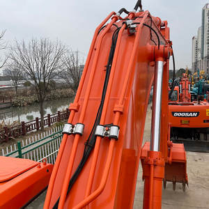 Excavatrice sur chenilles Doosan DH300 d'occasion, 30 tonnes, moteur d'origine, haute stabilité, pour les travaux miniers, les travaux de terrassement et les projets d'infrastructure - Product Image 4