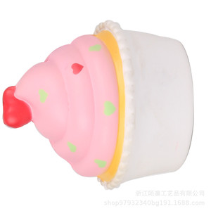 ของเล่นบีบยืดหยุ่นรูปคัพเค้กน่ารัก ทำจากโฟม PU ลายหัวใจ สำหรับเด็กเล่นและตกแต่ง - Product Image 5