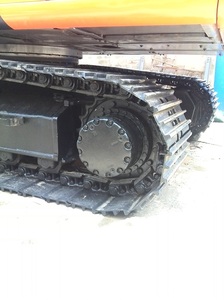 Excavatrice sur chenilles Hitachi EX200 japonaise de 18,8 tonnes avec godet de 0,8 m³ d'occasion à vendre à Shanghai - Product Image 5