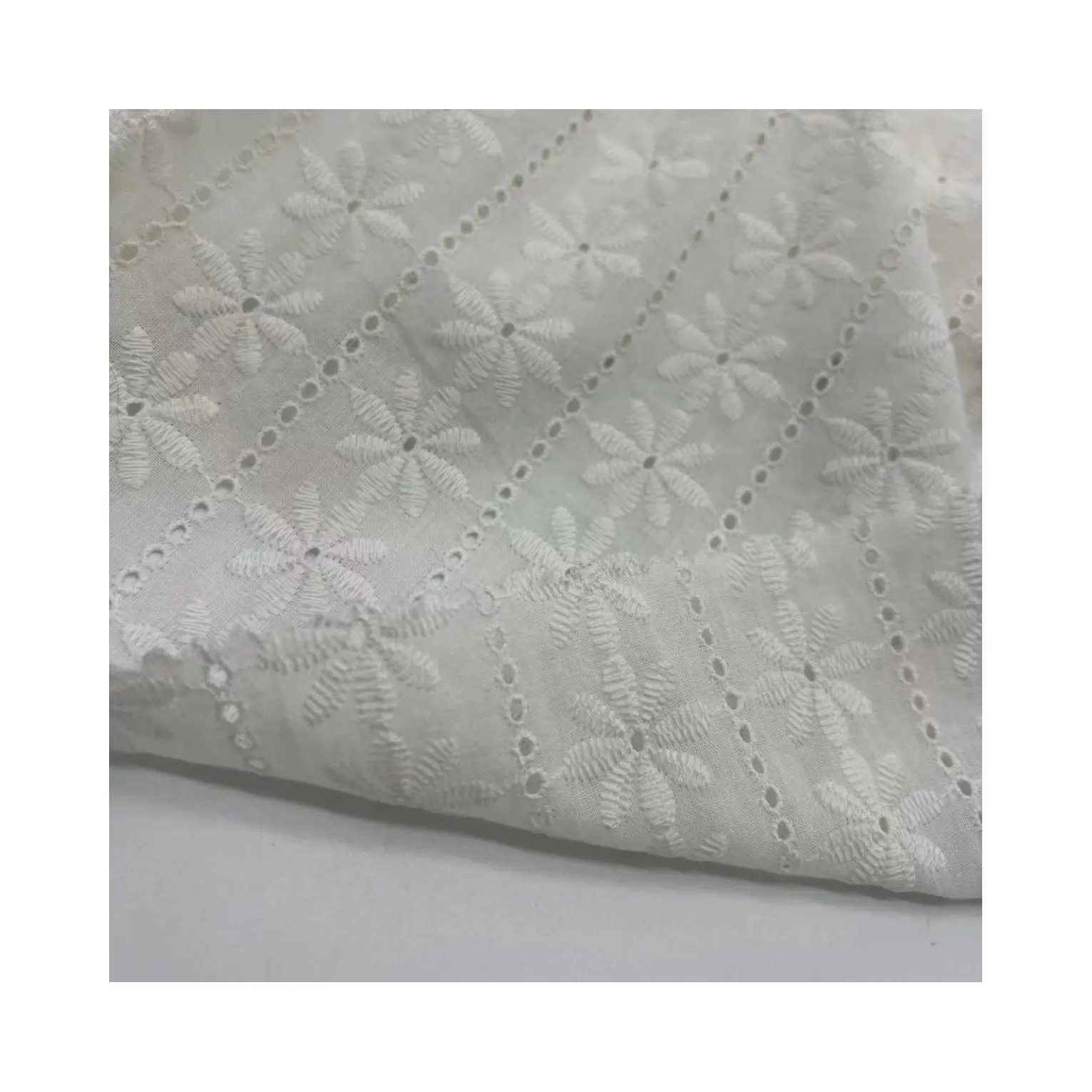 2024 barang laris tirai putih sulam bulu mata kain bunga katun 100% untuk tekstil rumahan