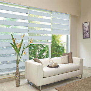 Tenda a Rullo Elettrica Zebra Oscurante Giorno e <span class=keywords><strong>Notte</strong></span> per Arredamento Moderno, Copertura Orizzontale in Tessuto per <span class=keywords><strong>Finestra</strong></span> per Privacy e Ombreggiatura della Stanza - Product Image 6