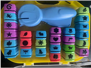 Juego <span class=keywords><strong>de</strong></span> perforadoras <span class=keywords><strong>de</strong></span> mano intercambiables, perforadoras <span class=keywords><strong>de</strong></span> papel para manualidades para niños <span class=keywords><strong>de</strong></span> jardín <span class=keywords><strong>de</strong></span> infantes para cortar a mano y manualidades - Product Image 3