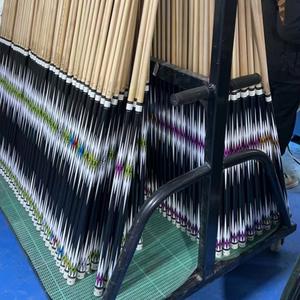 Taco de billar con eje de arce, equipo duradero de billar y snooker para deportes al aire libre - Product Image 3